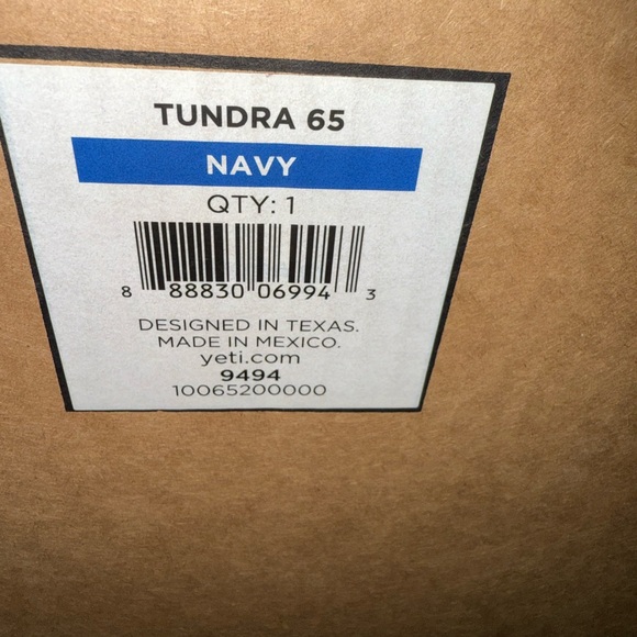 Yeti Blue Tundra Cooler with Matte Finish - Picture 4 of 4